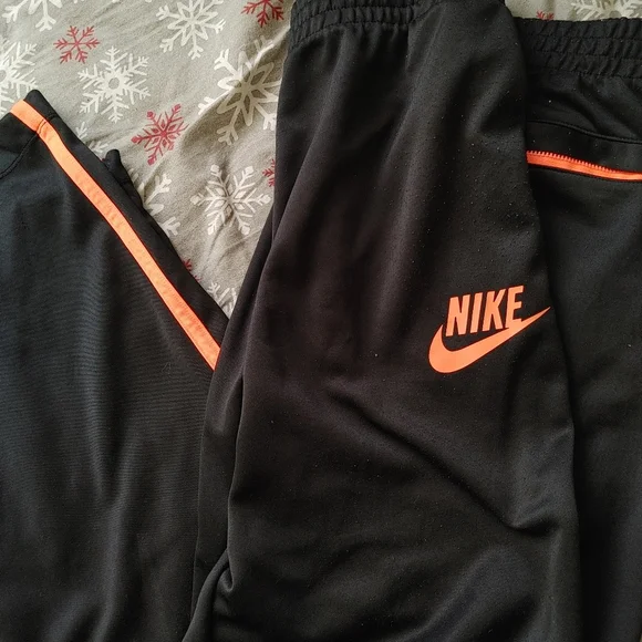 Nike Track Pants - Picture 2 of 4